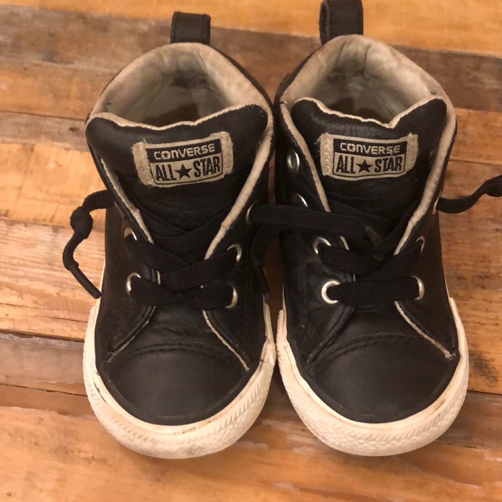 Converse Black Leather sneakers sz. 6